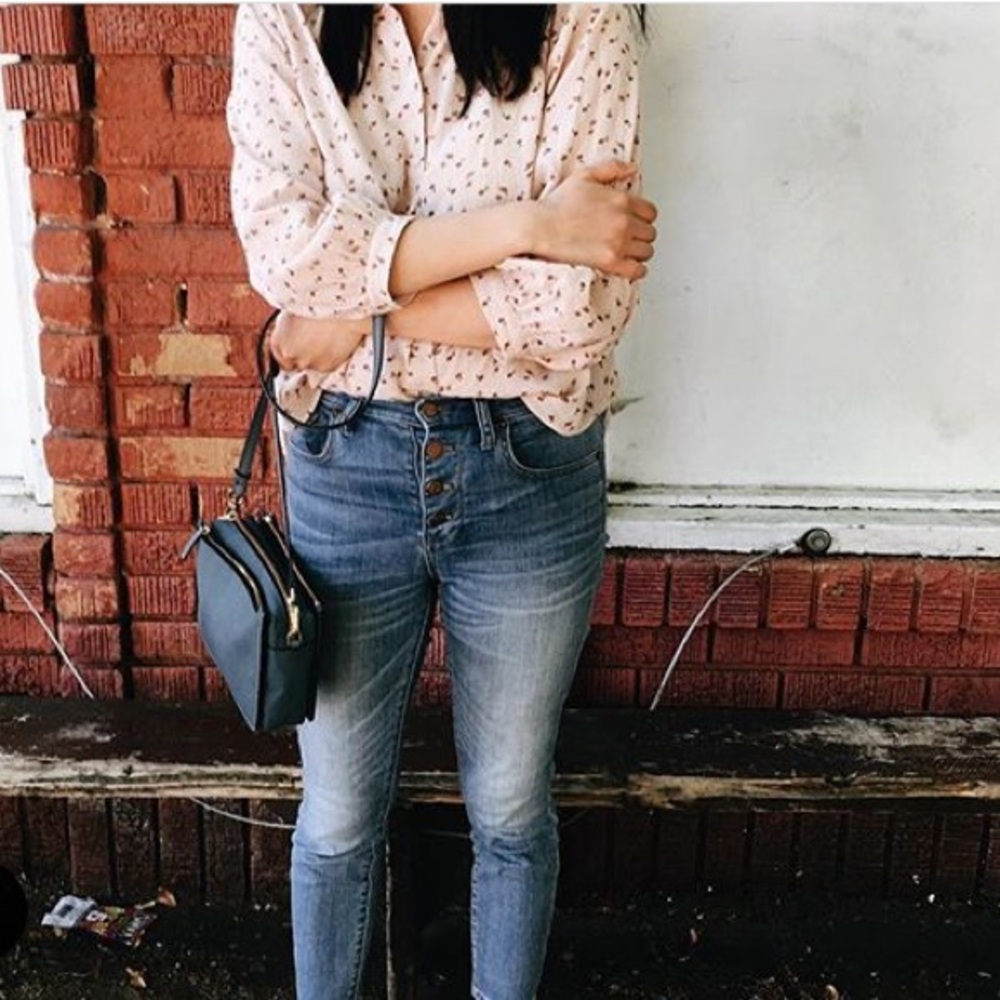 Madewell Button-Fly Cropped Jeans in Light Blue Wash